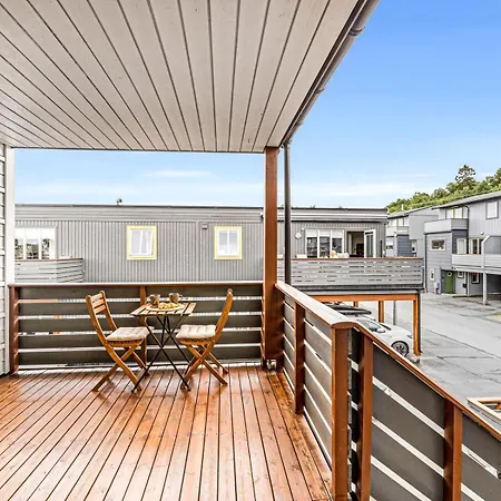 Apartment With Sea View