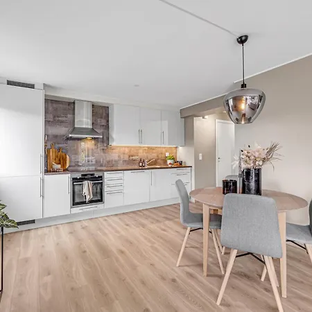 With Sea View Apartment *